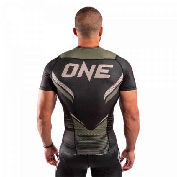 Venum Rashguard One FC Impact khaki kurz